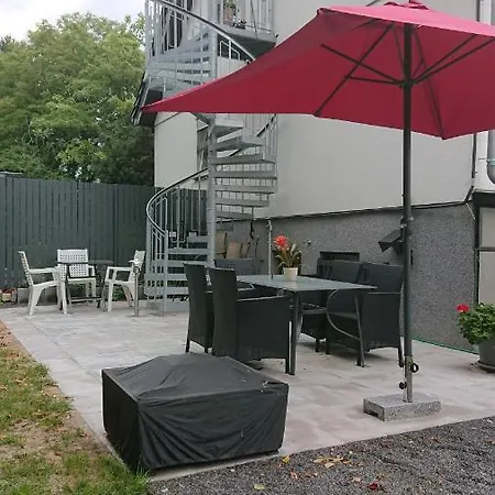 Lägenhet Klimatisiertes Ferienapartment An Der Stadtgrenze Von Berlin *