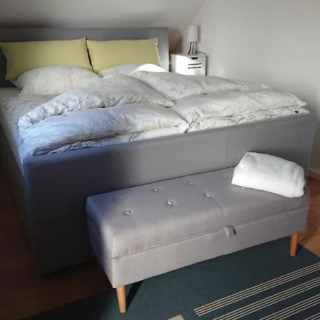 Klimatisiertes Ferienapartment An Der Stadtgrenze Von Berlin