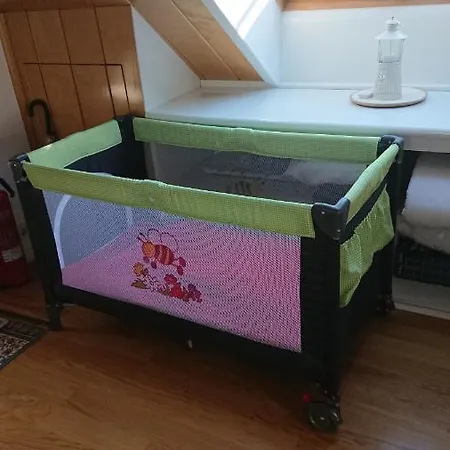 Klimatisiertes Ferienapartment An Der Stadtgrenze Von Berlin * Gosen-Neu Zittau