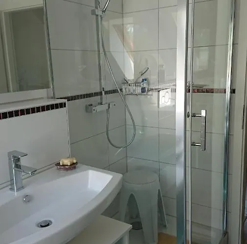 Klimatisiertes Ferienapartment An Der Stadtgrenze Von Berlin * Gosen-Neu Zittau